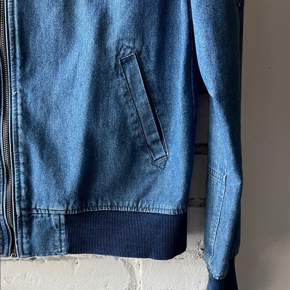 Denim Bomber Jacket in Medium Blue lightweight spring jacket rd style - Picture 3 of 12